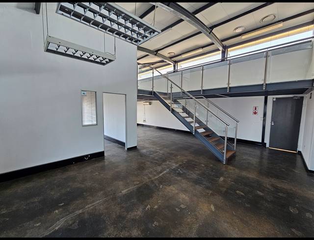 814M² FACTORY FOR SALE IN NORTH RIDING